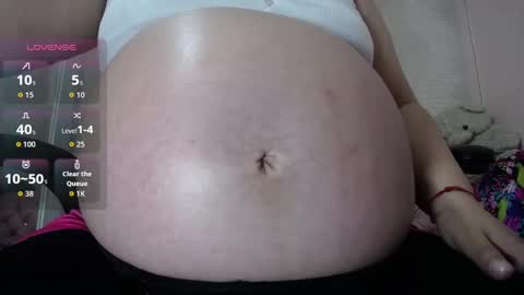 Snapshot of lunnadoll chatting on 10/03/25, 03:03 Katty what ever do you want on my pv is for extra tokens minimi 250 tks ty u for understand online show from 10/03/25, 03:03