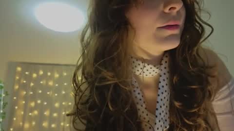 lunoria online show from 04/05/26, 08:39