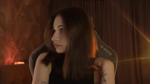 Amelia online show from 04/21/26, 08:34