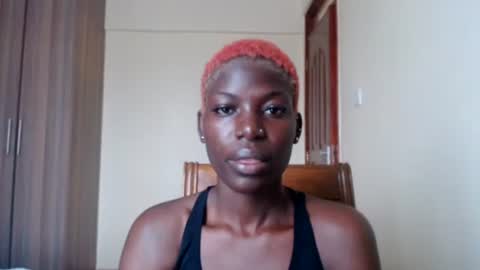 Snapshot of luo_queen chatting on 06/23/26, 08:23 luo_queen online show from 06/23/26, 08:23