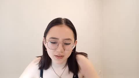 Roxie online show from 03/11/26, 01:06