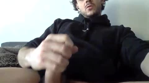 Snapshot of lupine_666 chatting on 02/02/25, 09:51 Lupine online show from 02/02/25, 09:51