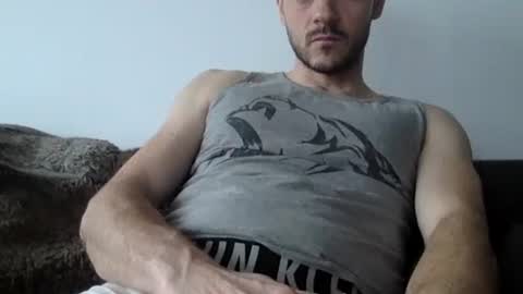 Snapshot of lupine_666 chatting on 09/26/25, 08:29 Lupine online show from 09/26/25, 08:29