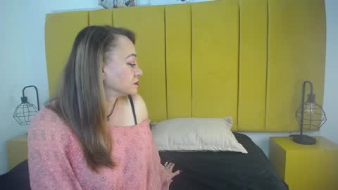 Lupita223 online show from 01/03/25, 12:41