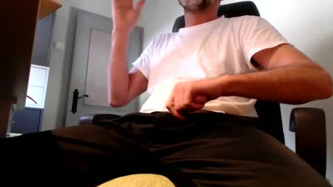 Snapshot of lure4beef chatting on 01/25/25, 10:29 lure4beef online show from 01/25/25, 10:29