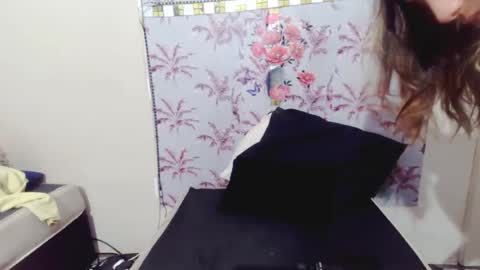 Snapshot of luscious_lexy chatting on 07/08/26, 04:39 luscious_lexy online show from 07/08/26, 04:39