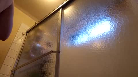 .Clarissa. Follow me on Instagram   miss buns  online show from 11/23/25, 11:26