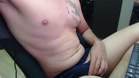 Snapshot of lushboy90 chatting on 02/17/25, 08:19 lushboy90 online show from 02/17/25, 08:19