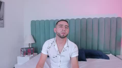 Snapshot of lushian_luna chatting on 09/26/25, 02:32 Lushian And Luna online show from 09/26/25, 02:32