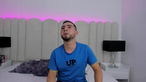 Snapshot of lushian_luna chatting on 11/08/25, 10:30 Lushian And Luna online show from 11/08/25, 10:30