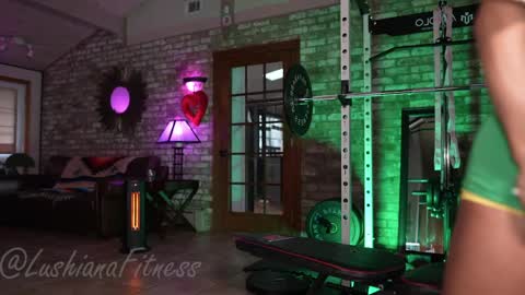 SHOWS ALL MONDAY WEDNESDAYFRIDAYSATURDAY  IN THE MORNING online show from 03/23/26, 01:26