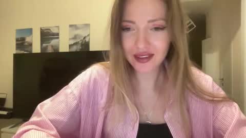 lusiluv online show from 10/11/25, 09:24