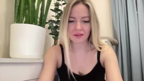 lusiluv online show from 02/05/26, 07:40