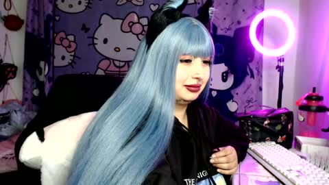 Snapshot of lussyevans_ chatting on 07/17/26, 08:43 lussyevans_ online show from 07/17/26, 08:43