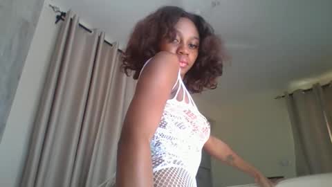 Karly    follow for next broadcast updates kisses online show from 03/02/26, 07:15