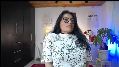 Angela 3 online show from 09/20/25, 11:39