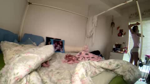 LOLA online show from 05/31/26, 04:47