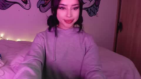 Snapshot of lustful_aprilx chatting on 12/27/24, 04:36 Valerie  April   online show from 12/27/24, 04:36