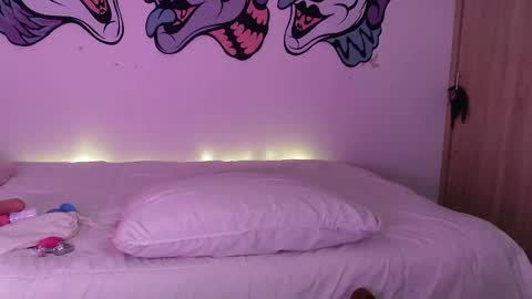 Snapshot of lustful_aprilx chatting on 12/29/24, 03:33 Valerie  April   online show from 12/29/24, 03:33