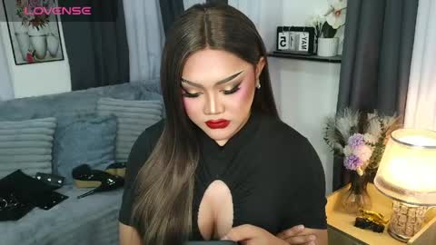 Snapshot of lustful_sasha chatting on 05/15/26, 08:38 Sasha online show from 05/15/26, 08:38