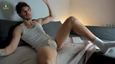 lustfullooking online show from 11/07/25, 06:02