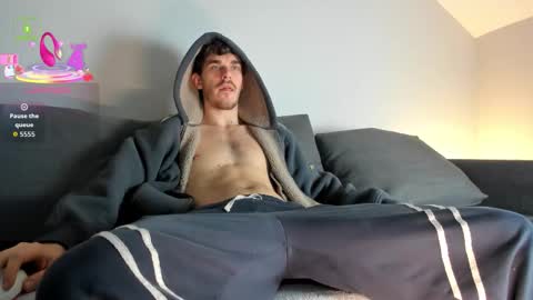 lustfullooking online show from 11/22/25, 12:04