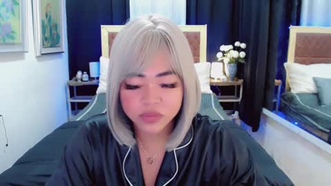 Trina online show from 01/08/25, 01:52