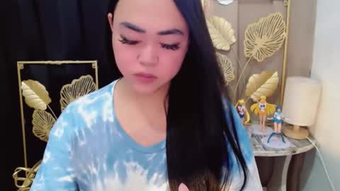 Trina online show from 04/22/26, 01:41