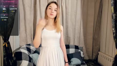 Isabel online show from 12/22/24, 09:09