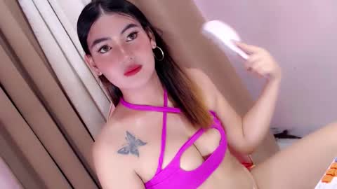 lustyseraphina online show from 10/14/25, 12:00