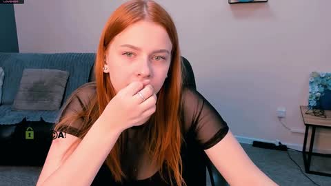 lusy_puff online show from 12/09/24, 12:30