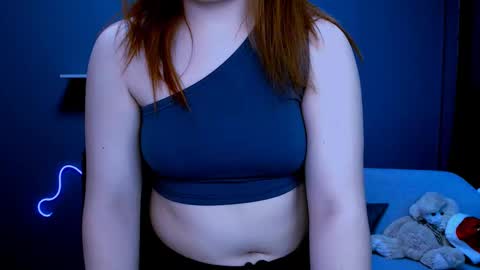 lusy_puff online show from 02/11/25, 01:09