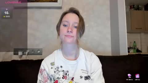 Snapshot of lusyagreenberg chatting on 10/27/25, 05:39 LusyaGreenberg online show from 10/27/25, 05:39