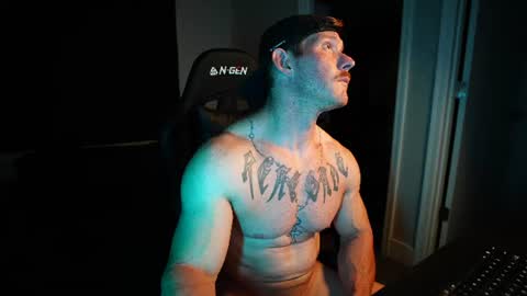 Snapshot of luther_daddy chatting on 06/21/26, 01:30 luther_daddy online show from 06/21/26, 01:30