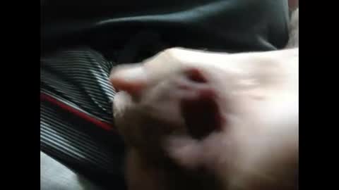 Snapshot of lutorres chatting on 02/17/25, 05:58 lutorres online show from 02/17/25, 05:58