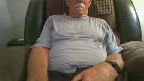 Snapshot of luv269er chatting on 02/05/25, 07:10 luv269er online show from 02/05/25, 07:10