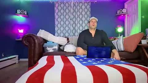 luv2watch1980 online show from 11/12/25, 09:53