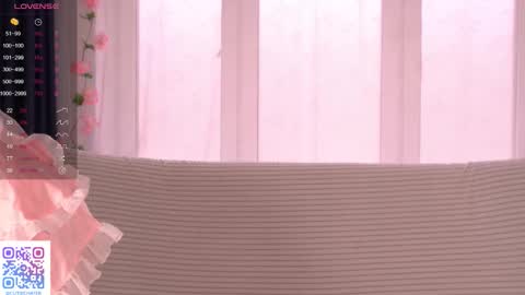 Snapshot of luv_jane chatting on 10/20/25, 05:41 online show from 10/20/25, 05:41