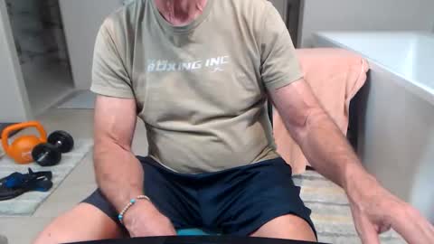 luv_missle online show from 03/21/26, 04:06