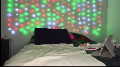 Shauna online show from 12/26/24, 05:58