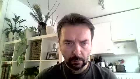 Luvly online show from 01/02/25, 09:43