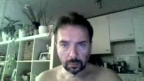 Luvly online show from 10/17/25, 10:01