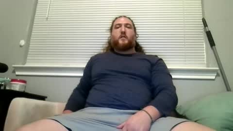 Snapshot of luvmesluts chatting on 11/08/25, 04:23 luvmesluts online show from 11/08/25, 04:23