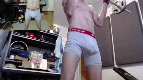 Snapshot of luvshonitoff chatting on 01/16/25, 05:32 Jim Bo online show from 01/16/25, 05:32