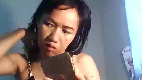 Bee Bee online show from 10/14/25, 03:29