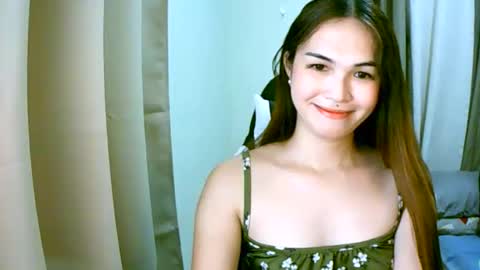 Snapshot of luvv_soleil chatting on 03/15/26, 10:32 Sol online show from 03/15/26, 10:32