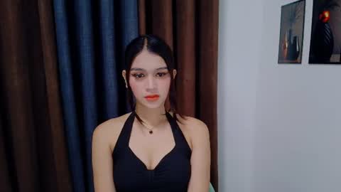 Snapshot of lux_white chatting on 07/15/26, 08:03 queen lux online show from 07/15/26, 08:03