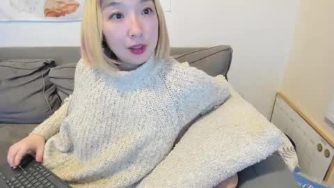 Snapshot of luxgray chatting on 03/02/25, 03:45 LuxGray online show from 03/02/25, 03:45