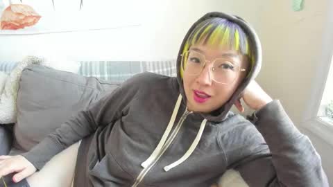 LuxGray online show from 02/16/26, 08:05