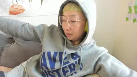 LuxGray online show from 04/10/26, 07:07